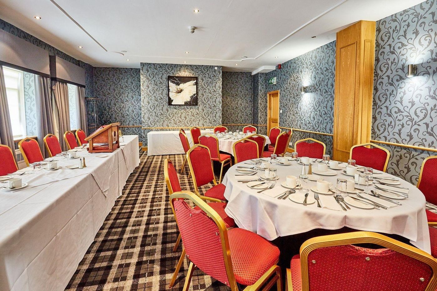 Abbotsford Hotel-United Kingdom-DUMBARTON-Lobby-6