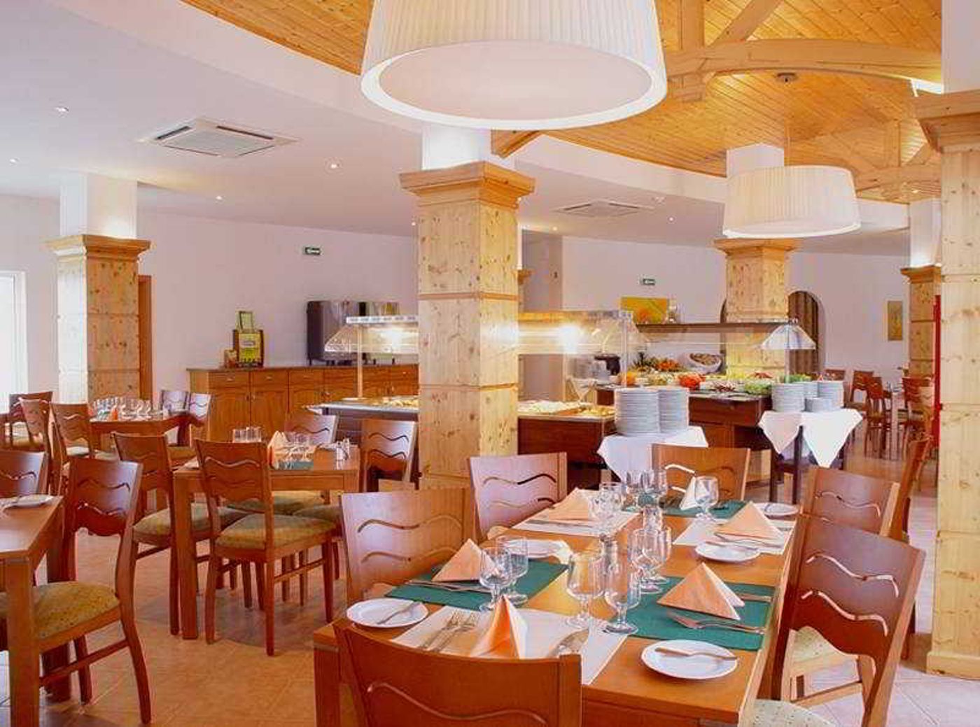 Luz-Bay-Restaurant-33