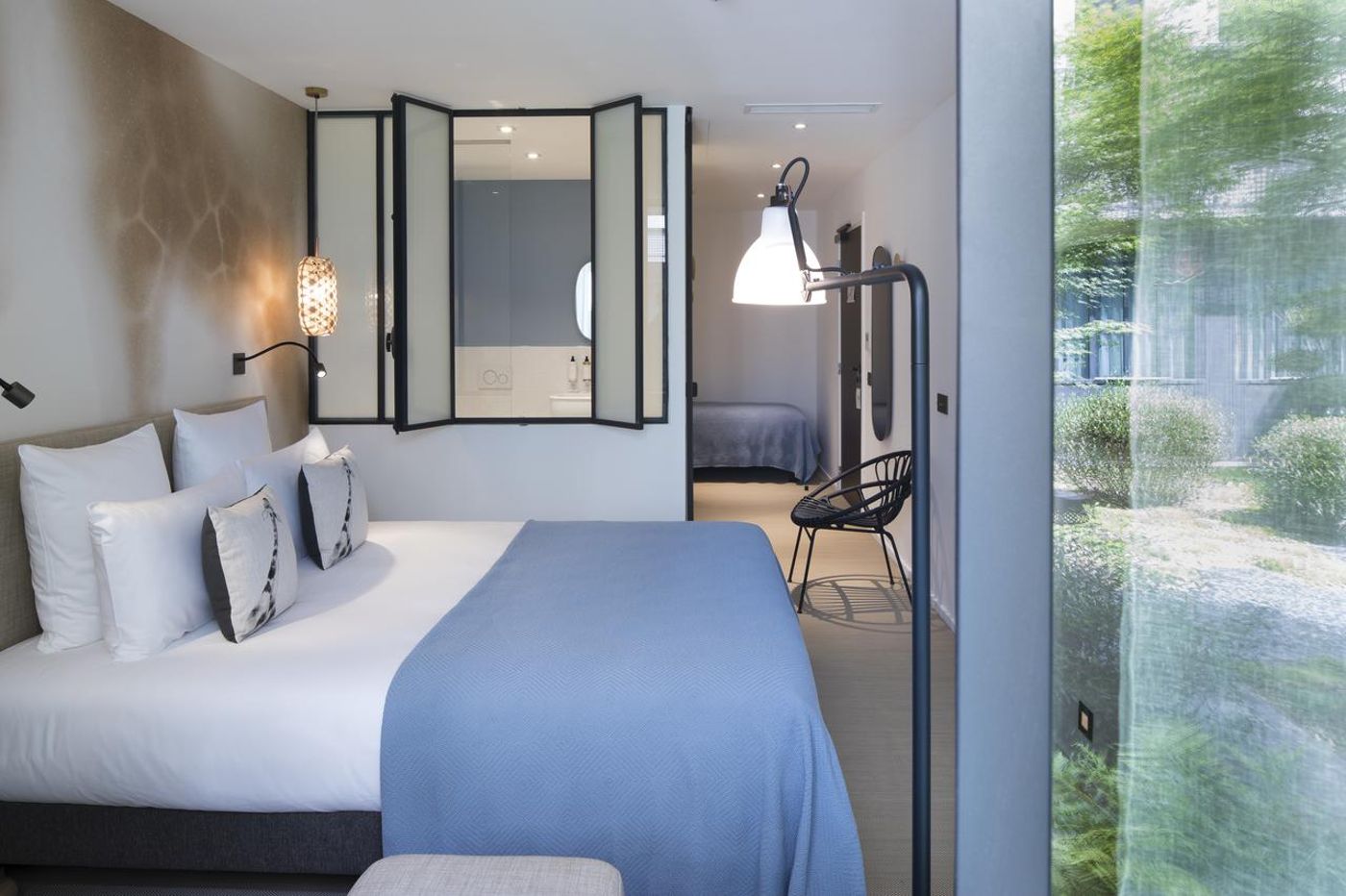 Les-Deux-Girafes-Room-22