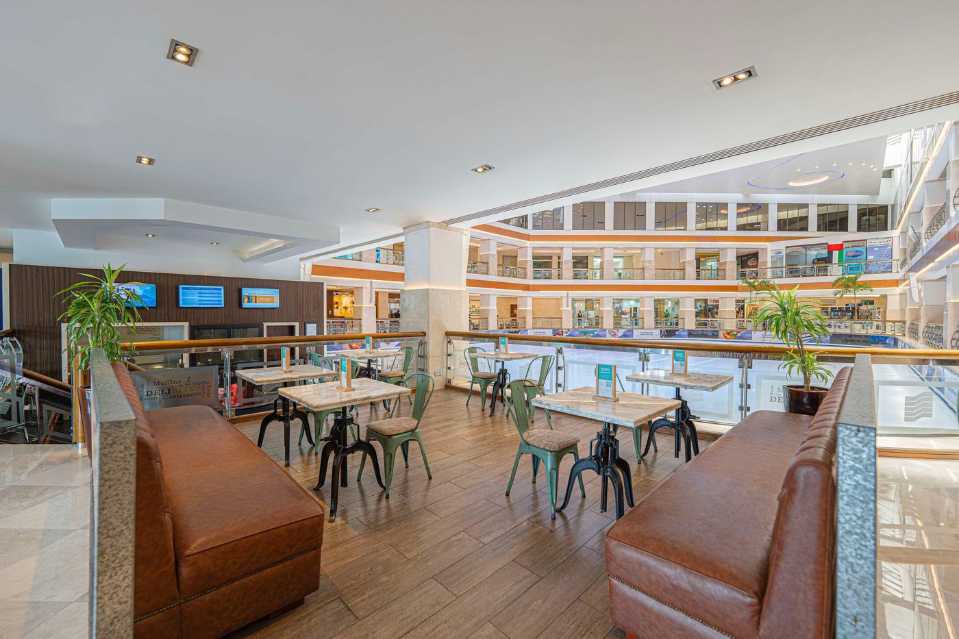 Hyatt-Regency-Dubai-Restaurant-42