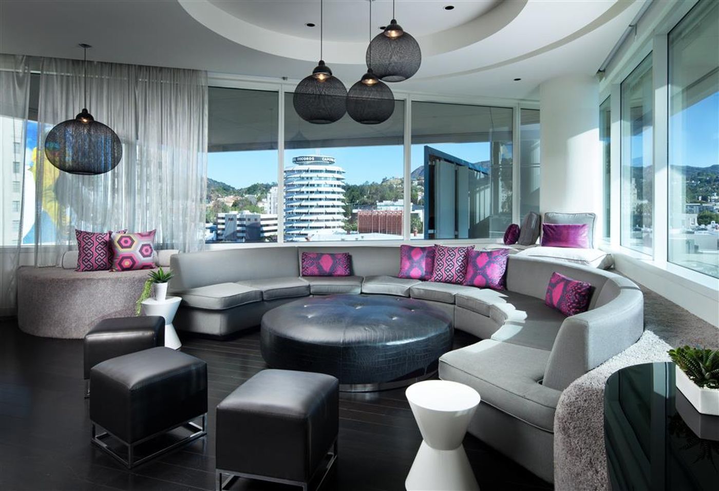 W-Hollywood-General-view-13