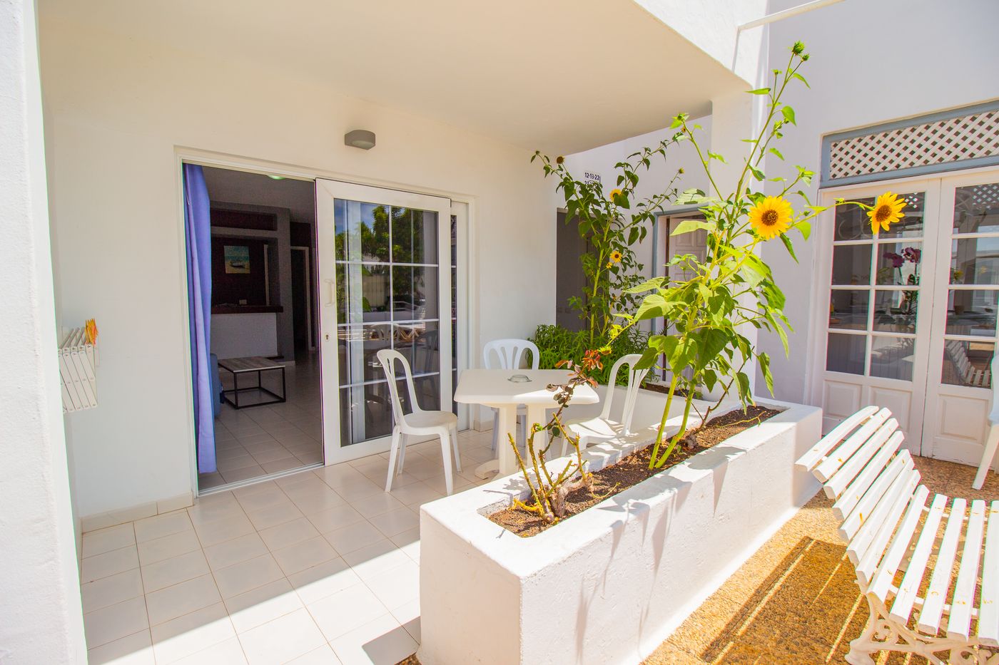 Vista Mar Apartments