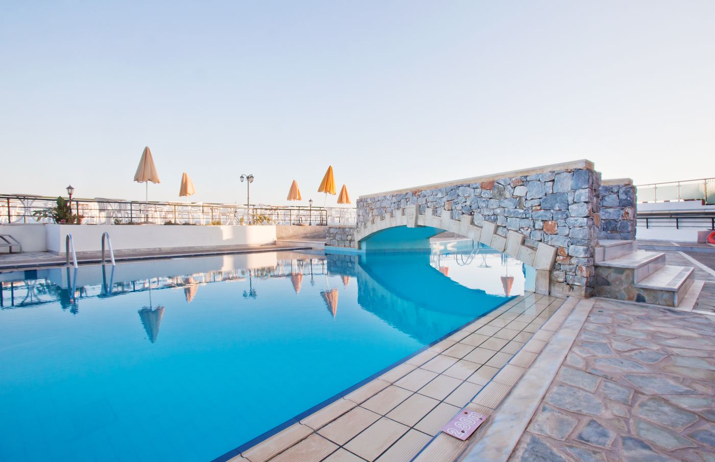 Dedalos Beach Hotel