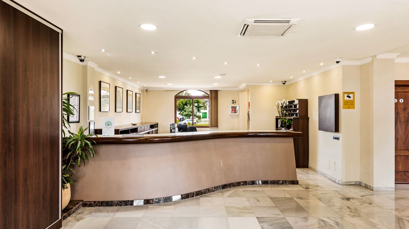 Macdonald-Villacana-Club-Lobby-43