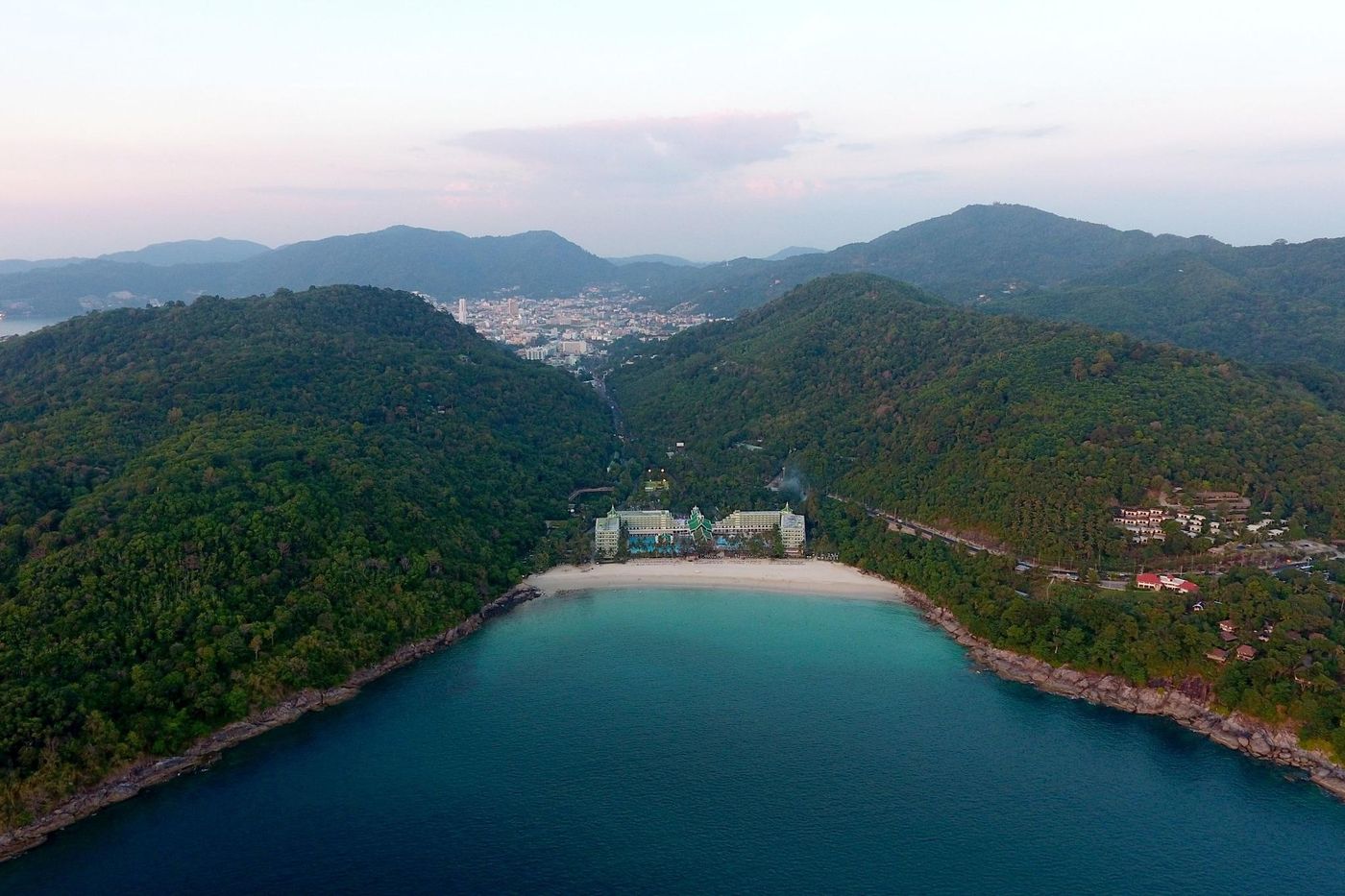 Le-Meridien-Phuket-Beach-Resort-General-view-108