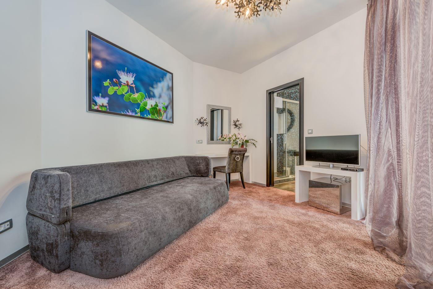 Starlight-Luxury-Rooms-Room-31