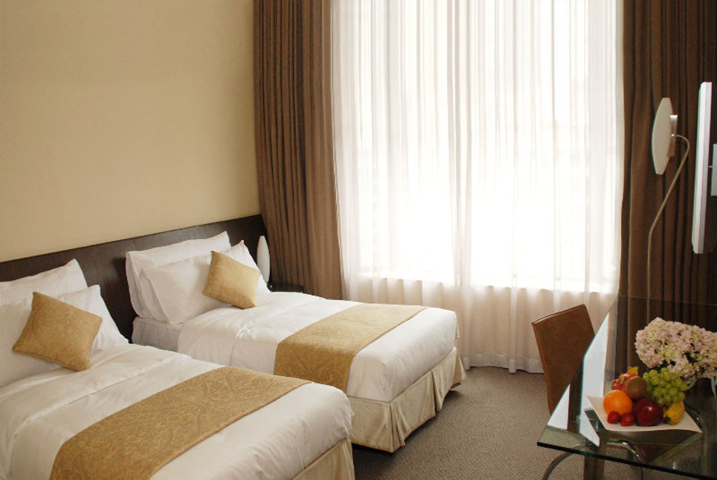 Empire-Hotel-Hong-Kong---Wan-Chai-Room-6