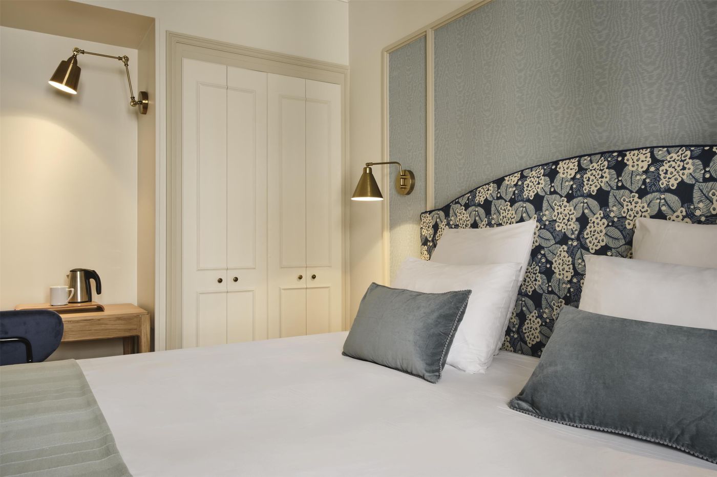 Hotel-Saint-Ferdinand-by-HappyCulture-Room-23