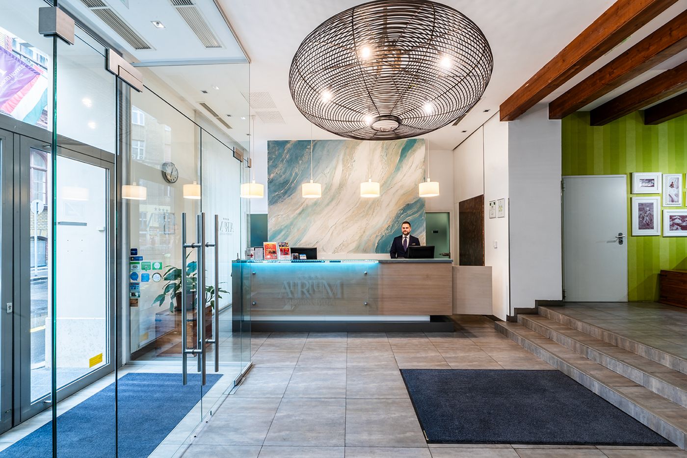 Atrium-Fashion-Hotel-Lobby-10