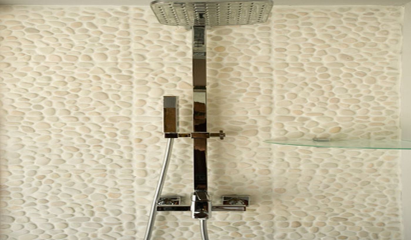 Hotel-100--Fun-Room-44