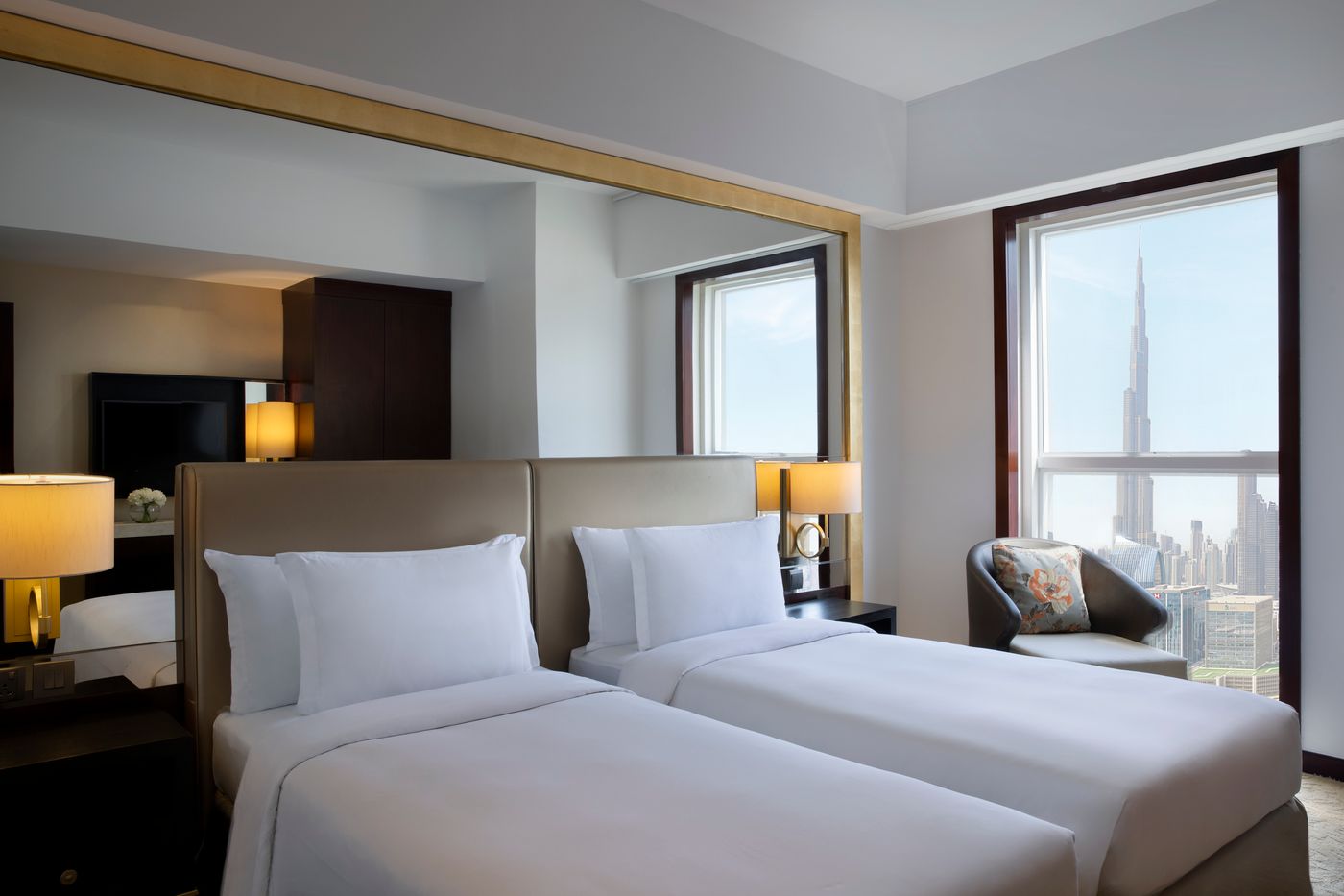 Dusit-Thani-Dubai-Room-7