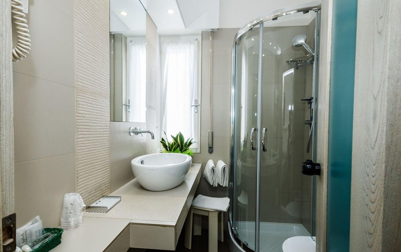 Hotel-Sabrina-Room-10