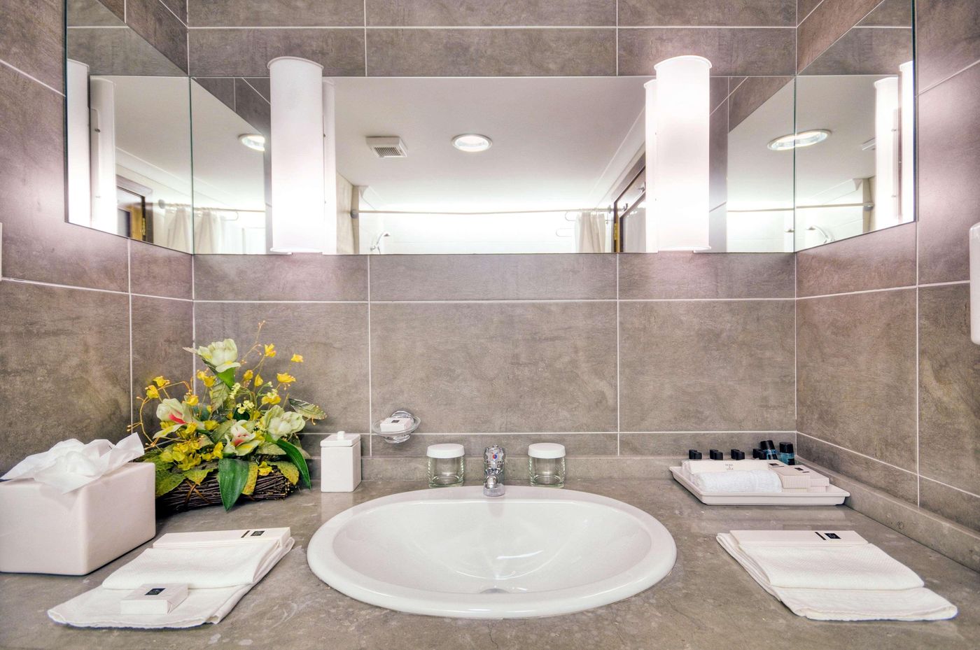 Palazzo-Capua-Room-38