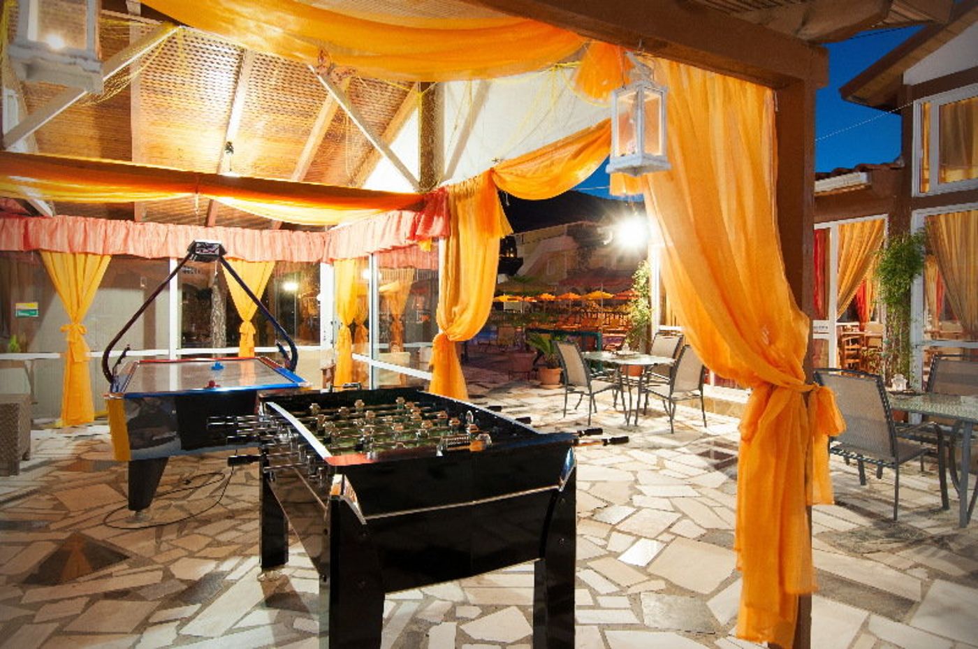 Panorama-Studios---Apartments-Sports-and-Entertainment-16