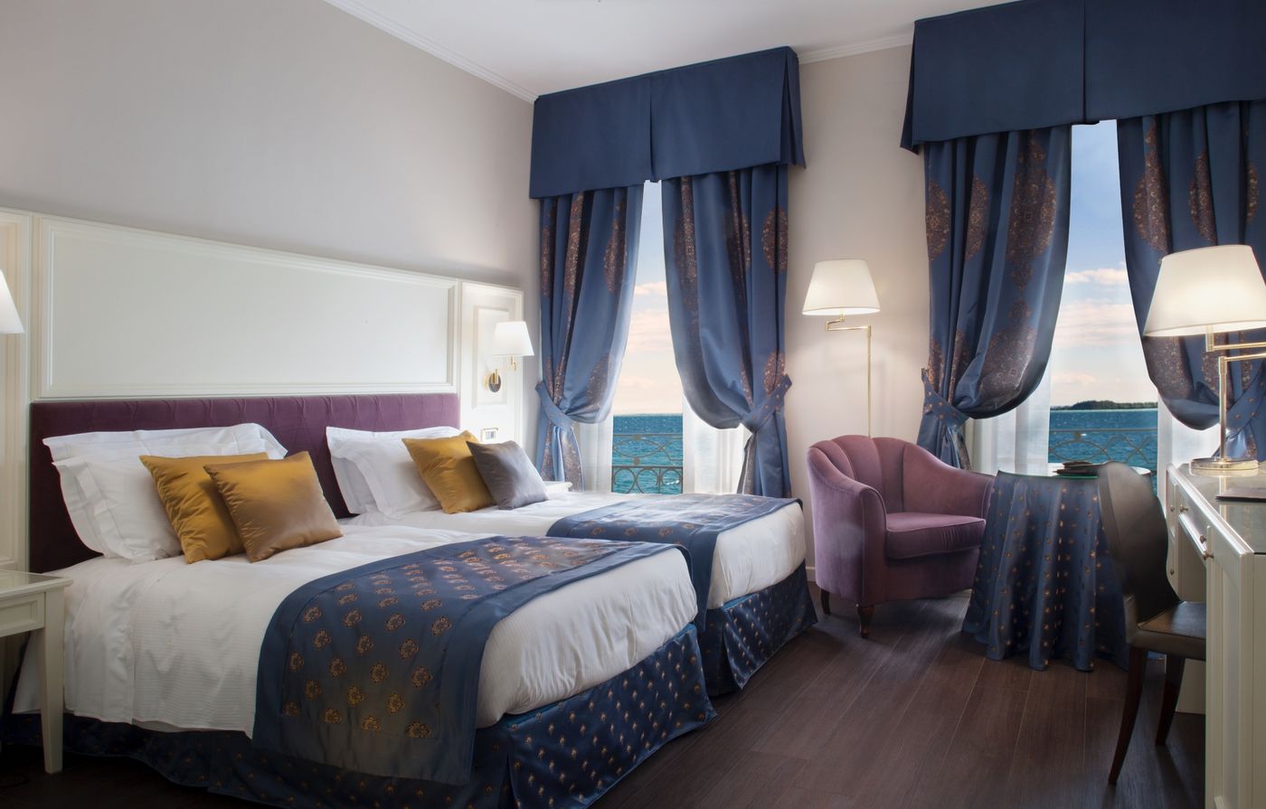 Grand Hotel Gardone-Italy-Gardone Riviera BS-Room-8