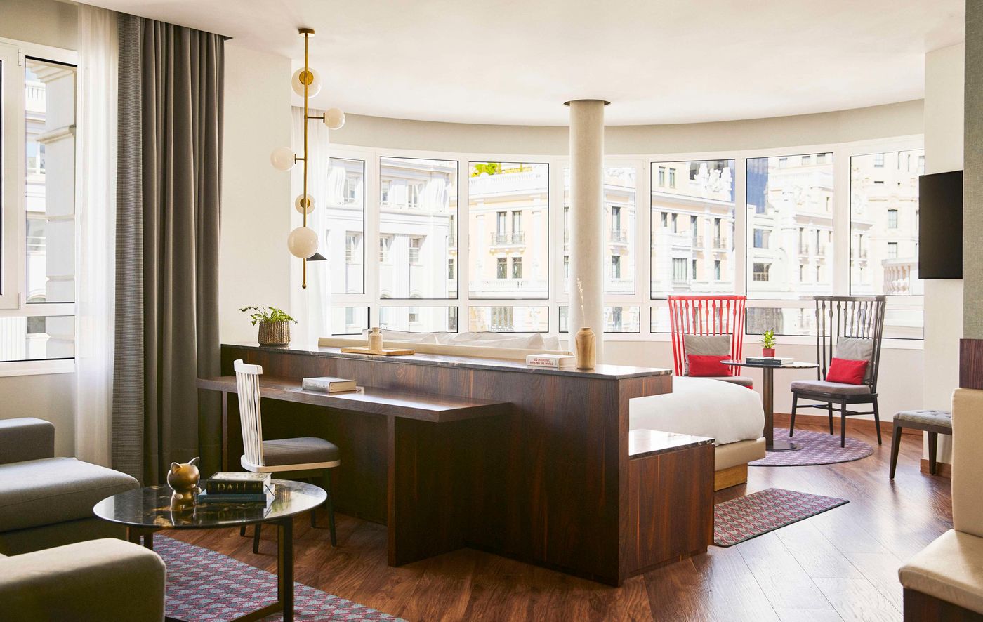 Hyatt-Centric-Gran-Via-Madrid-Room-14