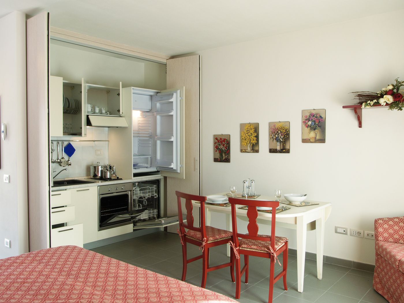 Quadra-Key-Residence-Room-2