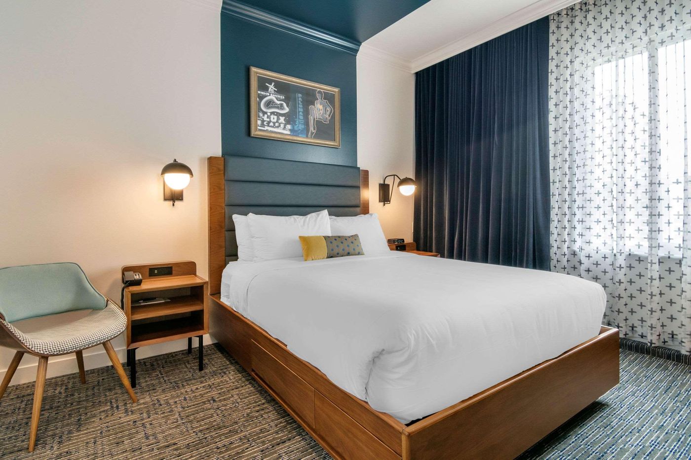 Hotel-Belmont-Vancouver-MGallery-Room-26