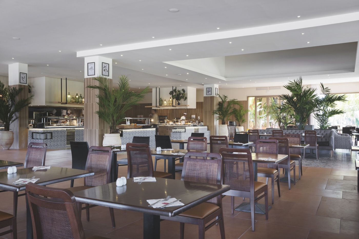 Hotel-Riu-Tikida-Palmeraie---All-Inclusive-Restaurant-39