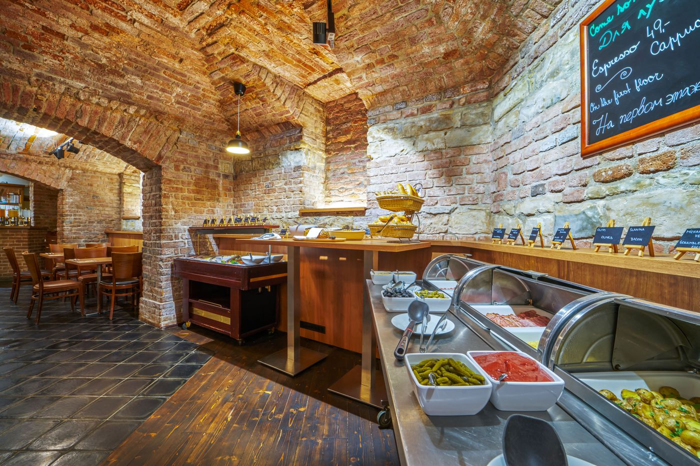 EA-Hotel-Victoria-Restaurant-32