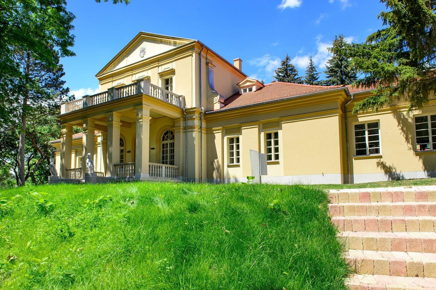 Klebelsberg-Kastely-General-view-24