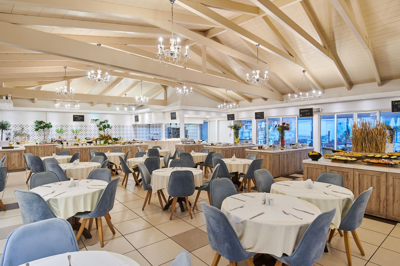 Tsilivi-Beach-Restaurant-41