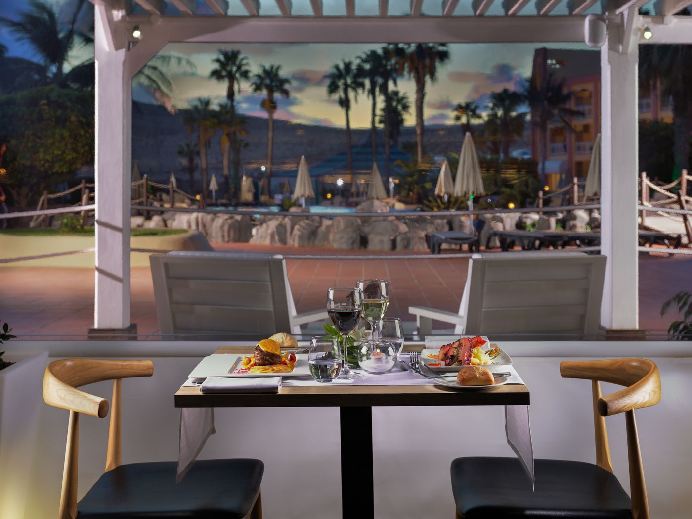 H10-Playa-Esmeralda---Adults-Recommended-Restaurant-60