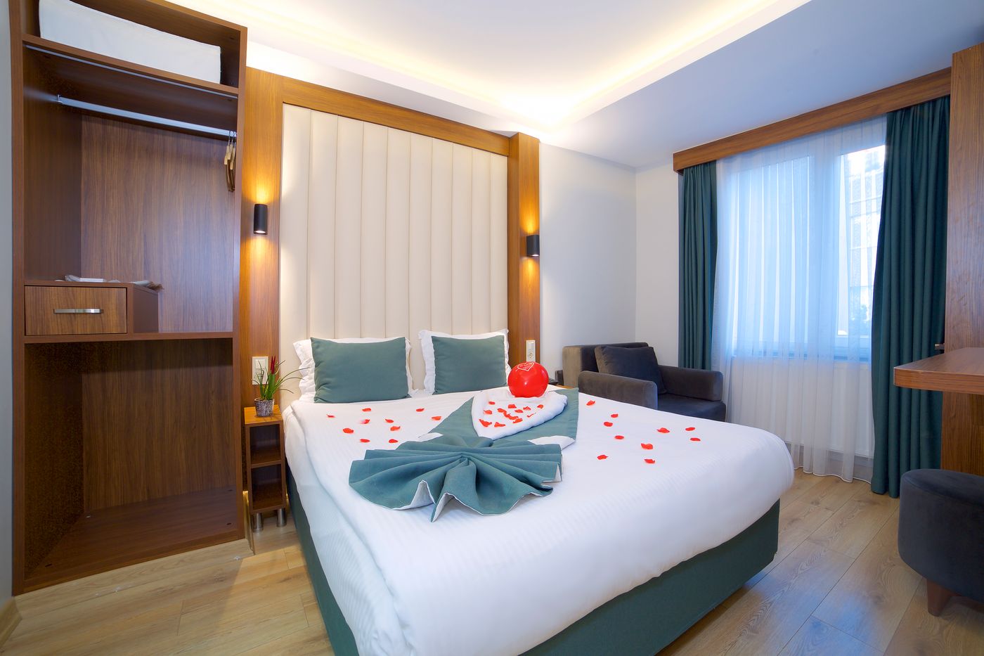 Hotel-Black-Tulip-Room-20