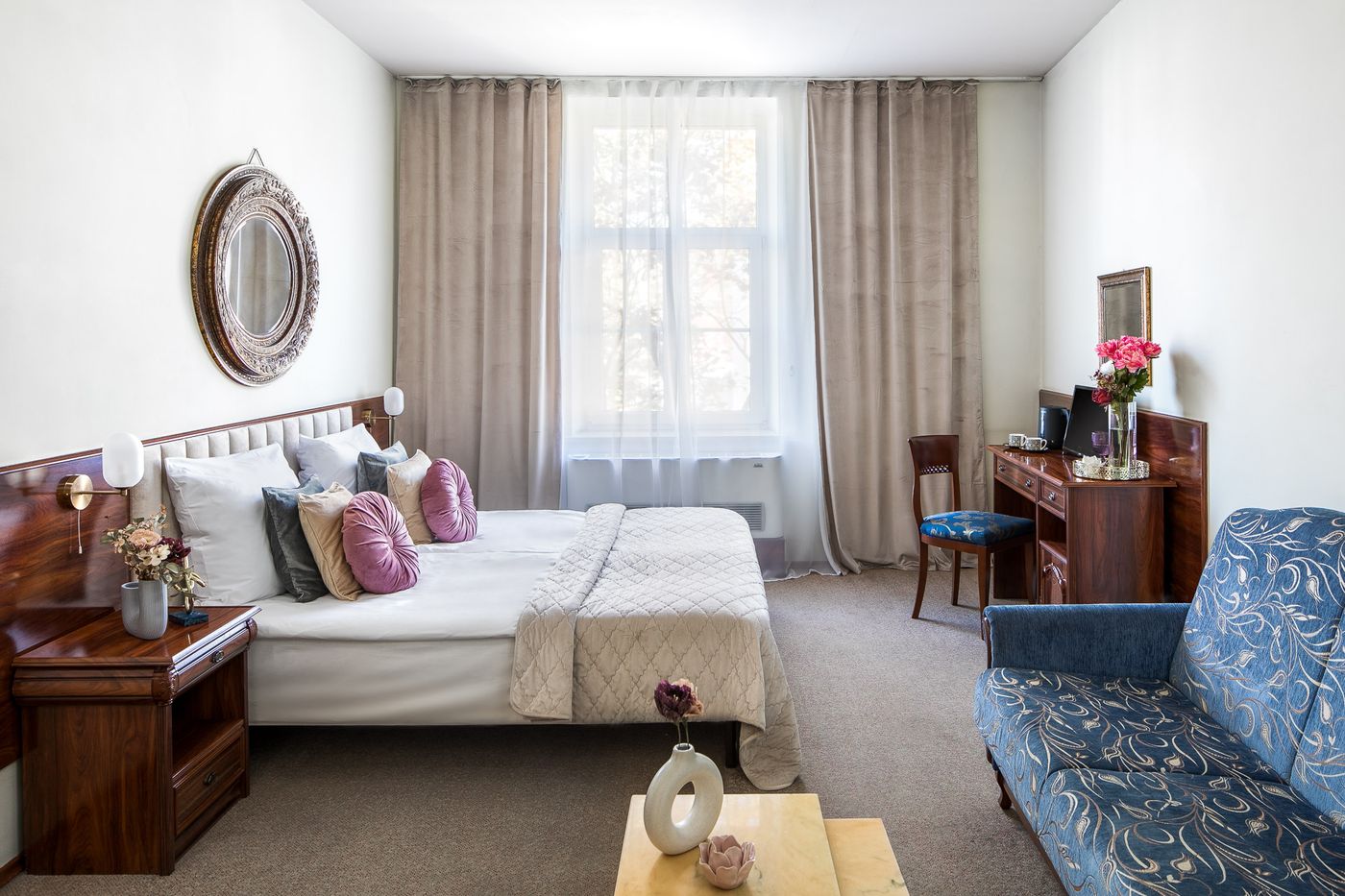 Old-Time-Aparthotel-Room-7