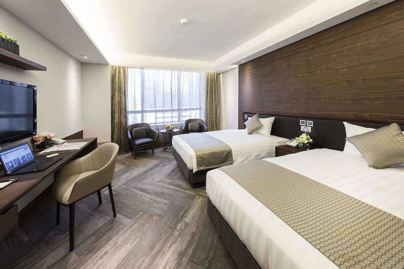 Gloucester-Luk-Kwok-Hong-Kong-Room-4