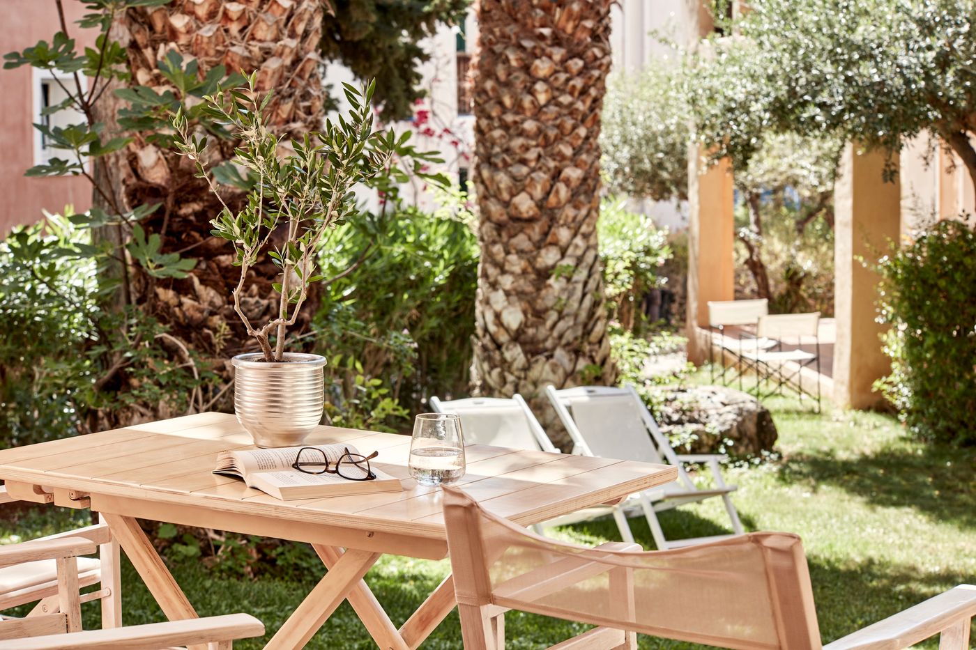 Candia-Park-Village-Room-14