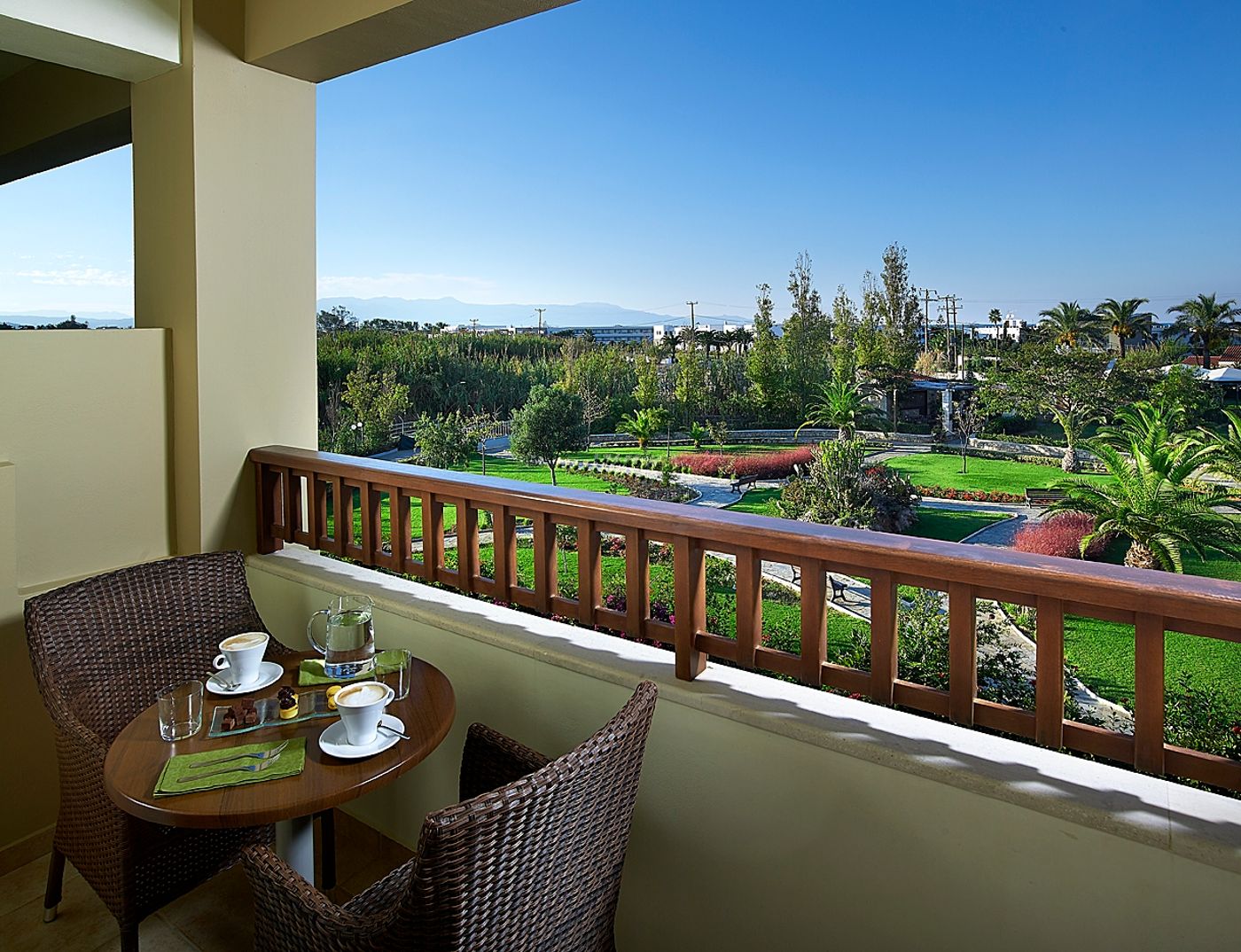 Minoa Palace Resort & Spa Hotel