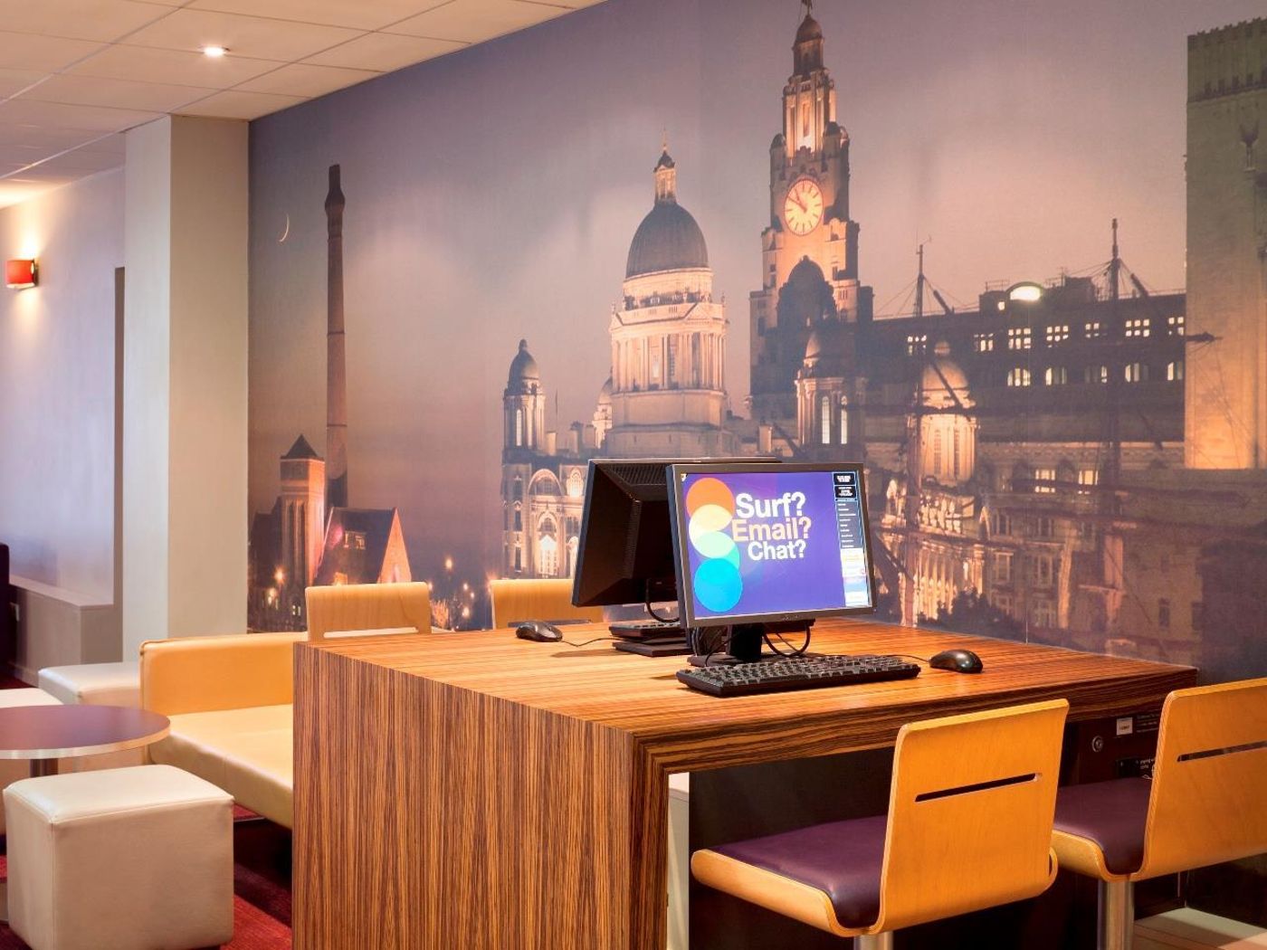 ibis Liverpool Centre Albert Dock - Liverpool One-United Kingdom-LIVERPOOL-General view-9