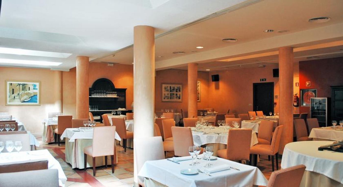 URH-Vila-de-Tossa-Restaurant-27