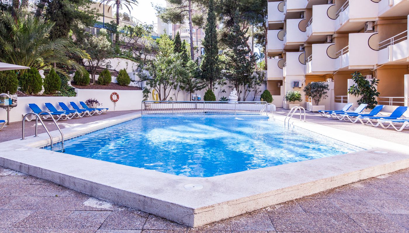 Blue-Sea-Hotel-Calas-Marina-Pool-6