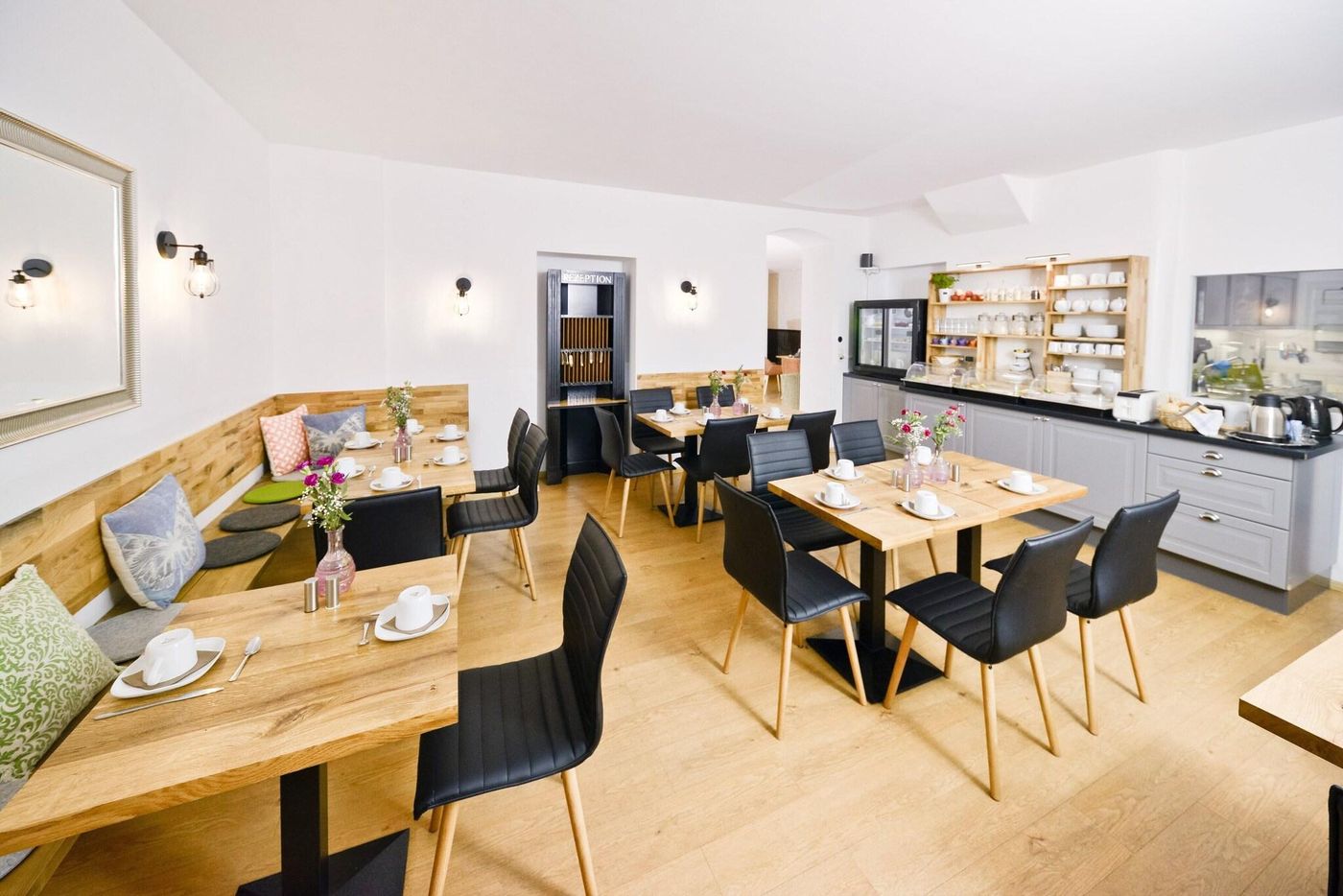 Old-Town-Hotel-Greifswalder-Strasse-Restaurant-6