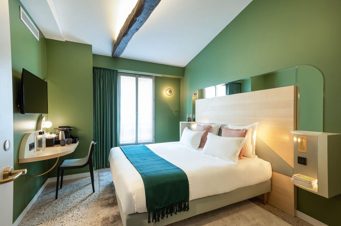 Hotel-Amoi-Paris-Room-4