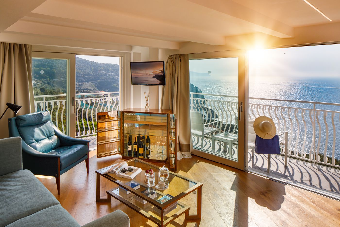 Villa-Fiorella-Art-Room-41