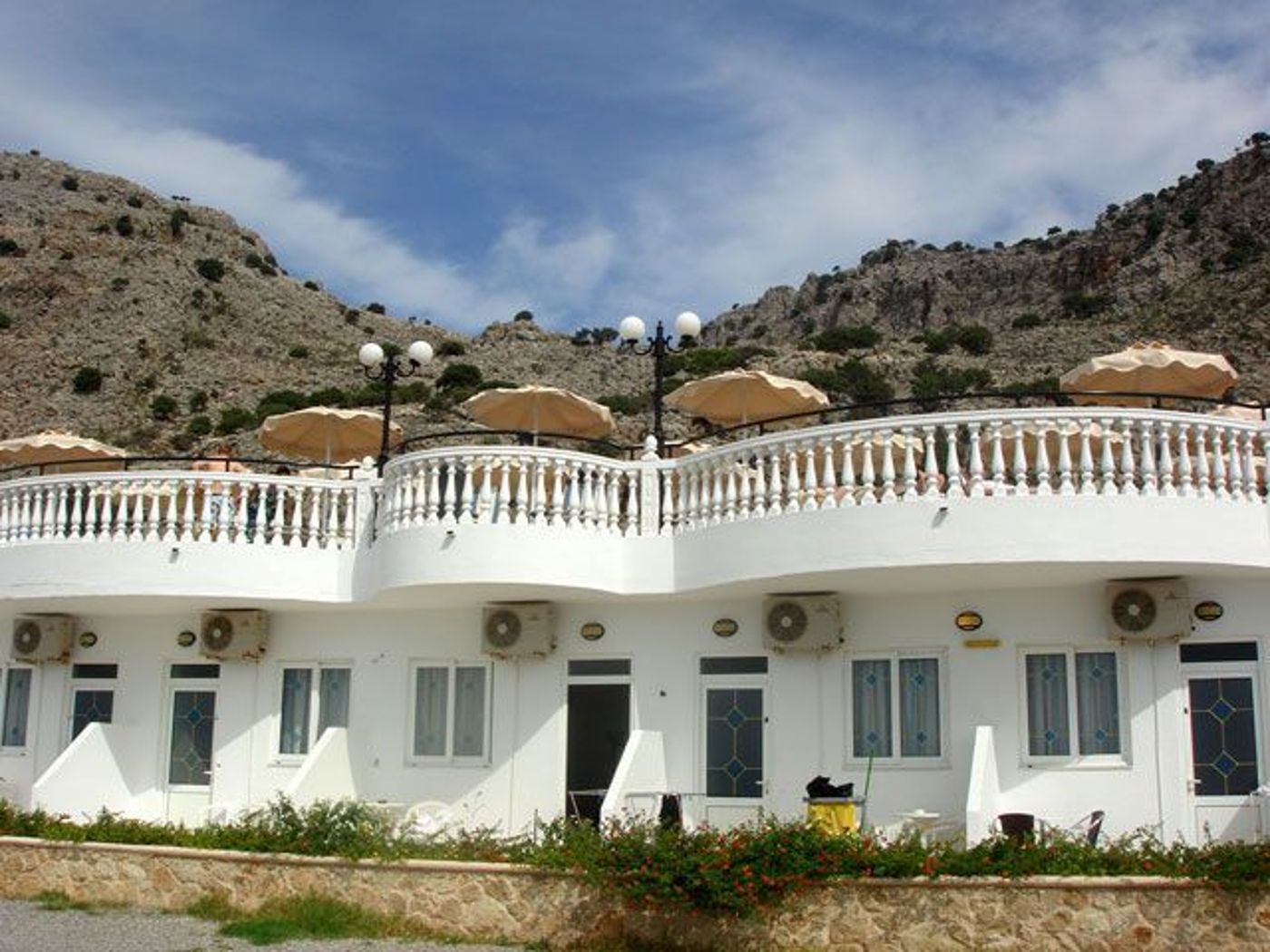 Coralli Apartments and Studios