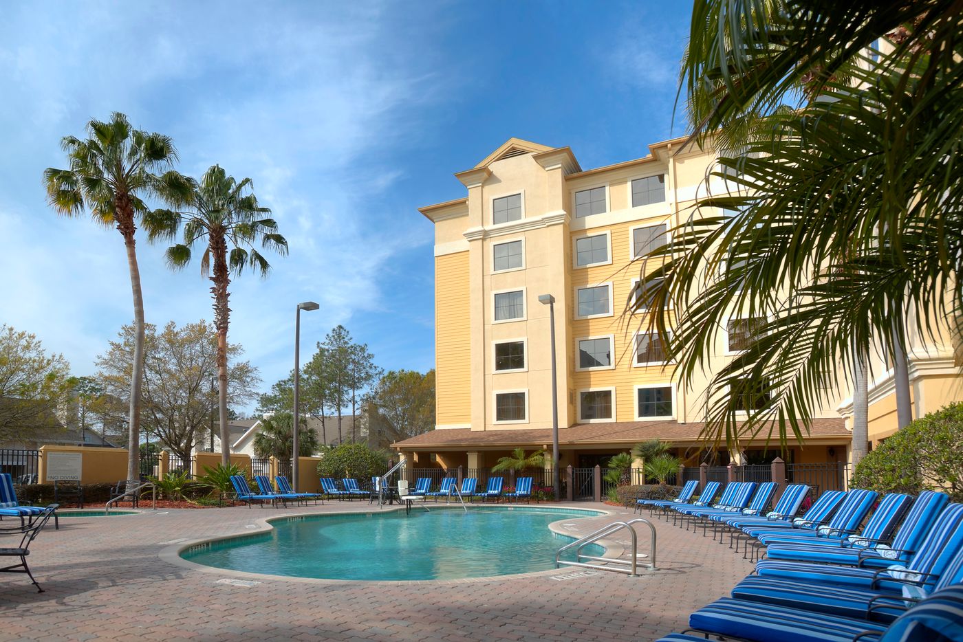 staySky Suites I-Drive Orlando