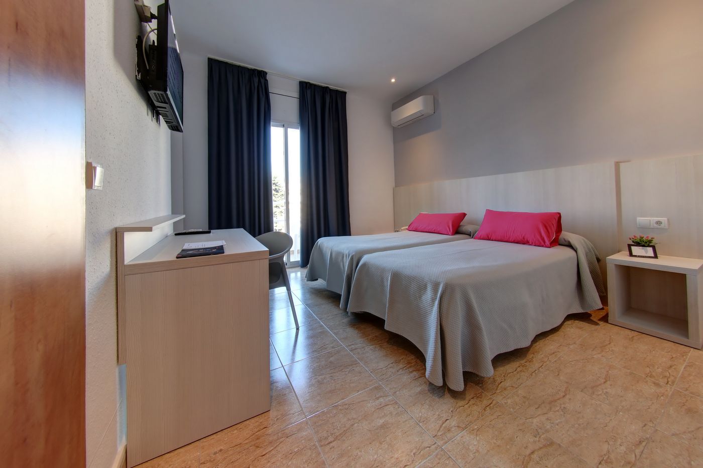 Hotel-Apartamentos-Solimar-Room-22