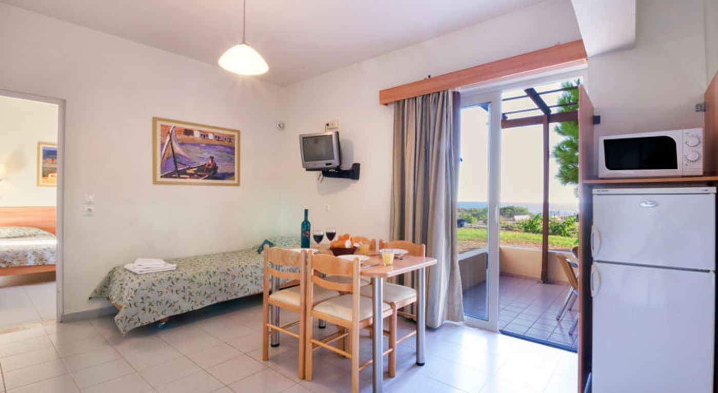 Matina Pefkos Apartments