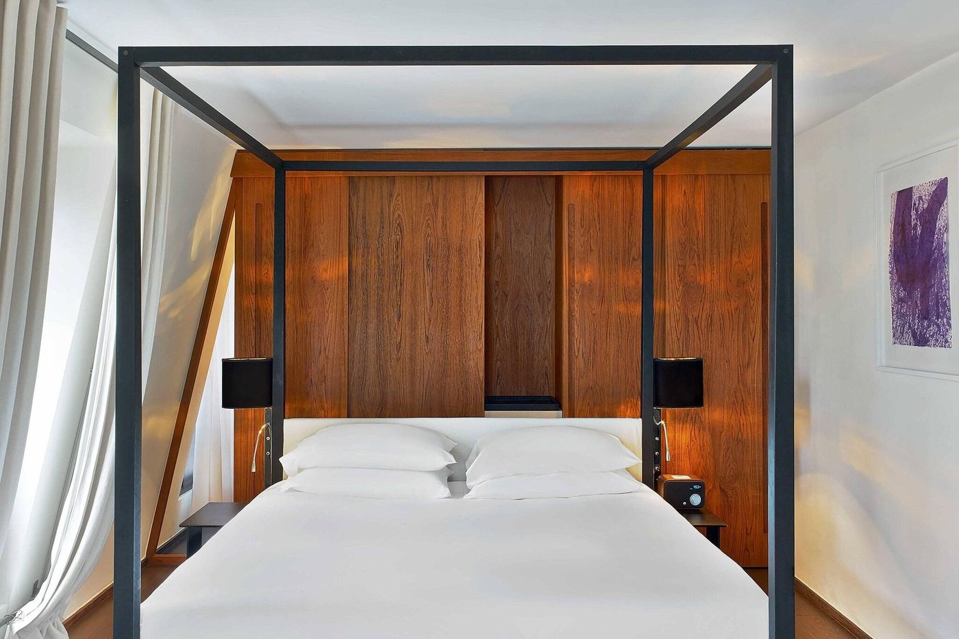 Le-Metropolitan-Room-21