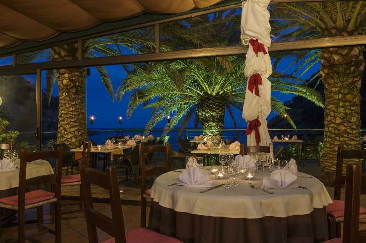 Giverola-Resort-Restaurant-76