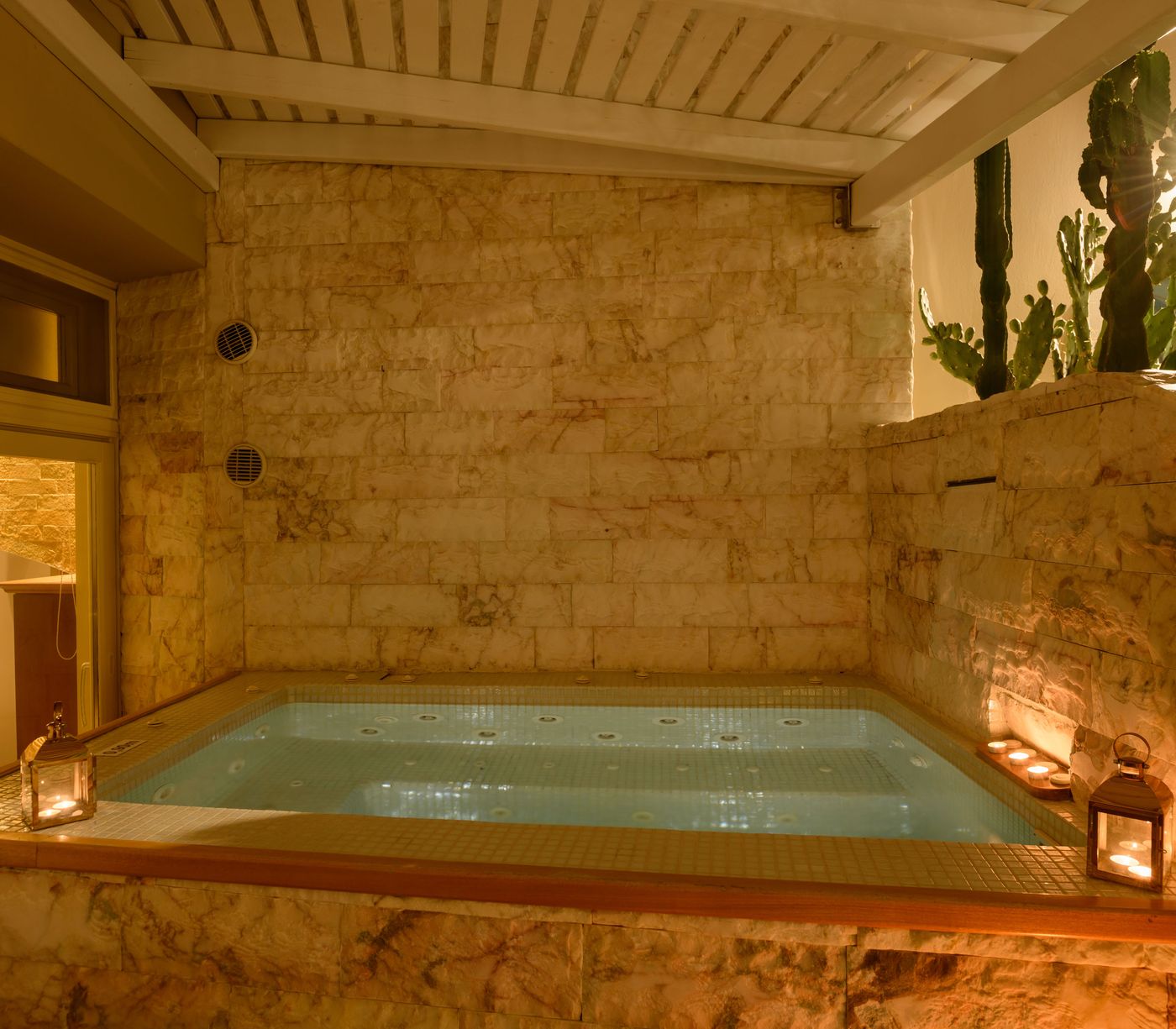 Suite-Home-Santorini-Room-42