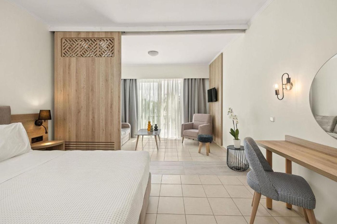 Kiotari Miraluna Beach Resort