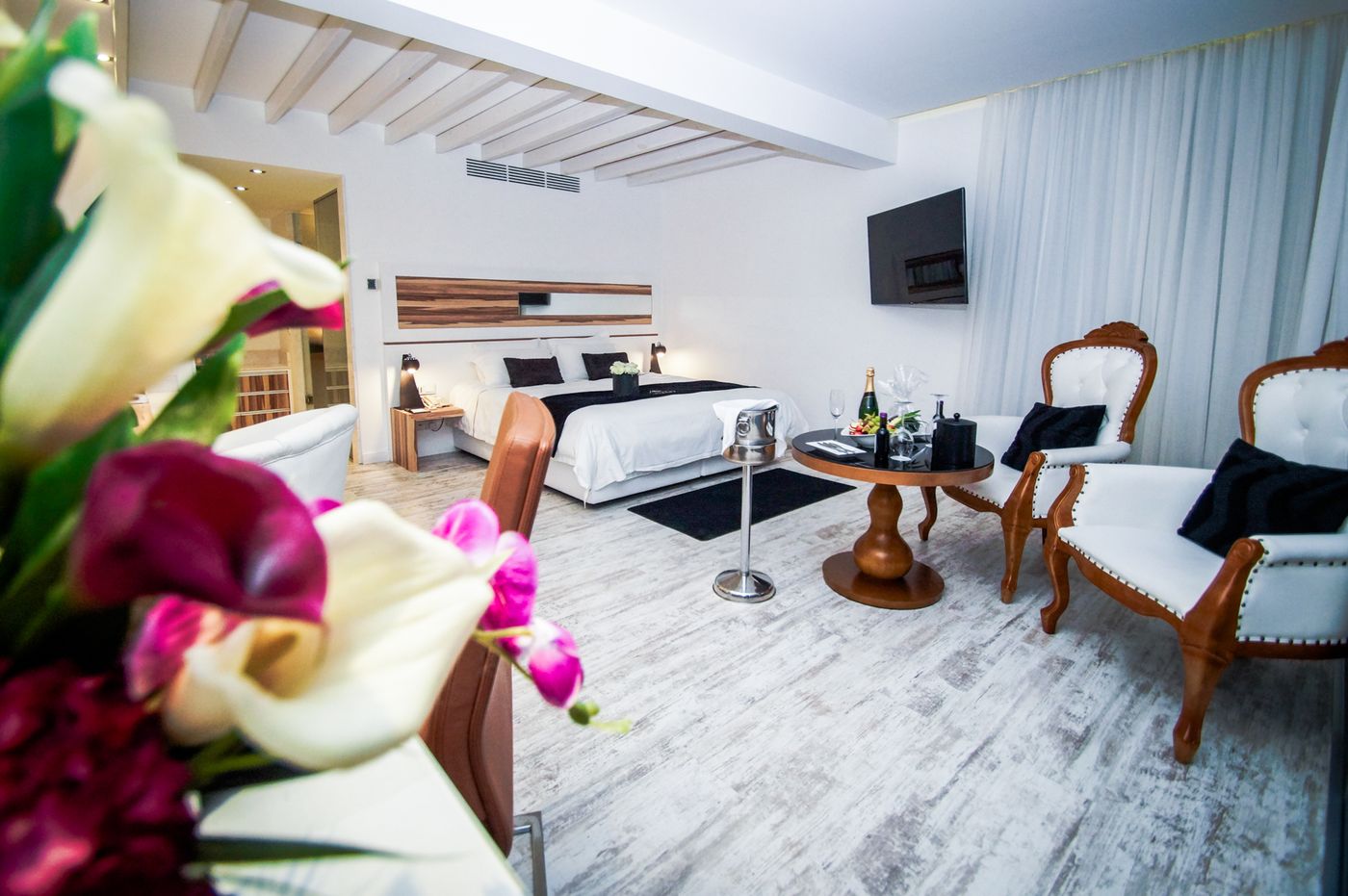 The-Ciao-Stelio-Deluxe-Hotel-Room-28