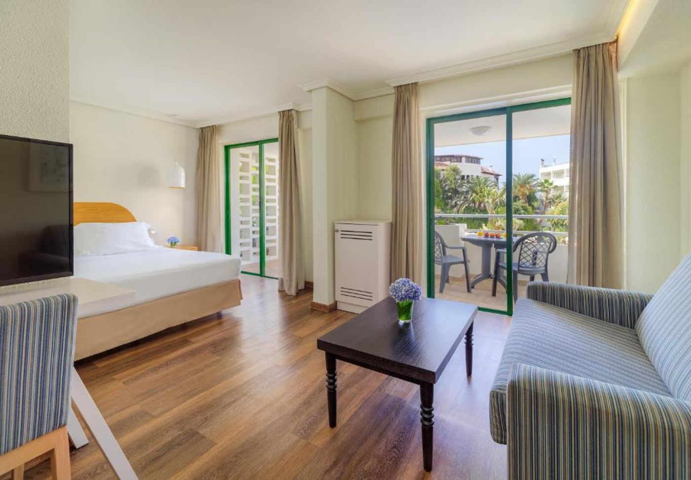 H10-Tenerife-Playa-Room-17