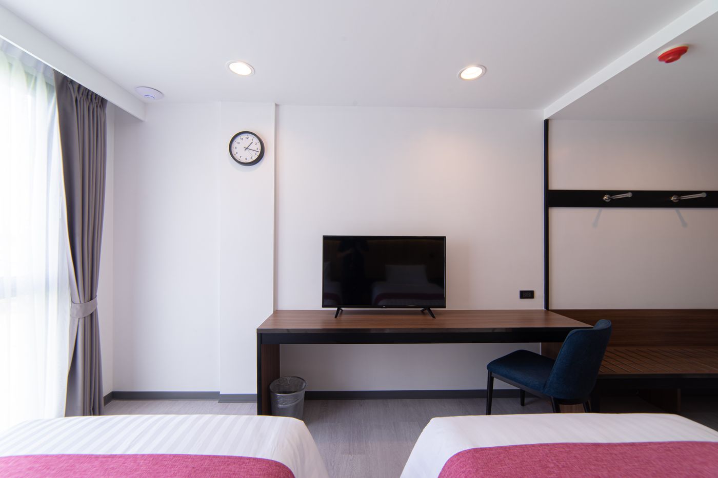 Gate43-Airport-Hotel-Room-33