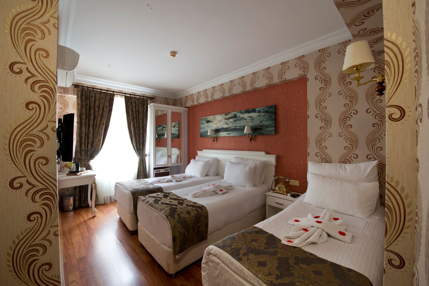 Golden-Horn-Sirkeci-Room-10